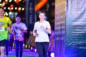 BIB: 1540, 041, 0100, 6640
                            <button type="button" onclick="openModal(21803907)" class="btn btn-primary btn-sm float-right btn-popup" data-toggle="modal" data-target=".modal-high-quality">
                        <i class="fas fa-shopping-cart"></i> Add to Cart
                    </button>
                                            <button type="button" onclick="isThisMe(21803907, true)" class="btn btn-success btn-sm float-right btn-popup btn-isme hidden" data-toggle="tooltip" data-placement="bottom" title="นี่คือรูปของคุณใช่ไหม คลิกที่นี่เพื่อเอาเข้าอัลบั้ม">
                        <i class="fas fa-plus"></i> Add to album
                    </button>
                    <button type="button" onclick="isThisMe(21803907, false)" class="btn btn-warning btn-sm float-right btn-popup btn-isnotme hidden">
                        <i class="fas fa-ban"></i> Remove from album
                    </button>